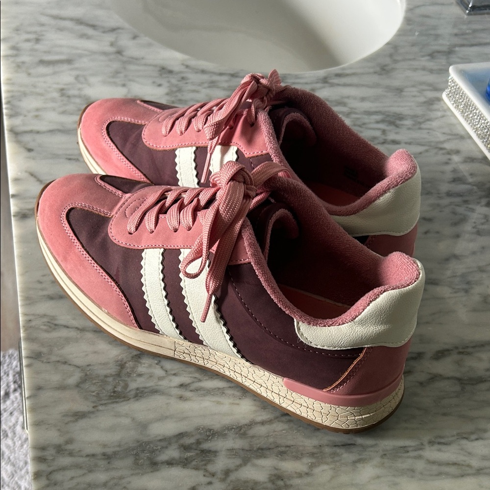 Adidas Women's Pink and Purple Sneakers